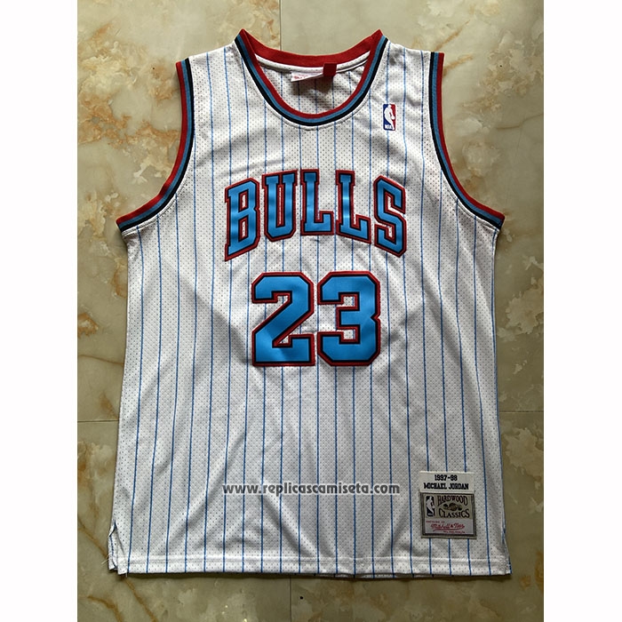 Camiseta Chicago Bulls Michael Jordan NO 23 Mitchell & Ness 1997-98 Blanco3